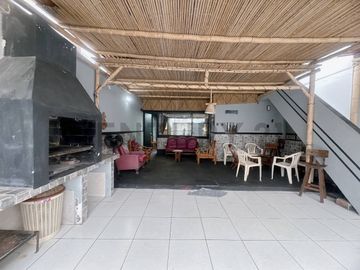 **Alquiler de Exclusiva Casa de Playa con Piscina en Punta Negra **
