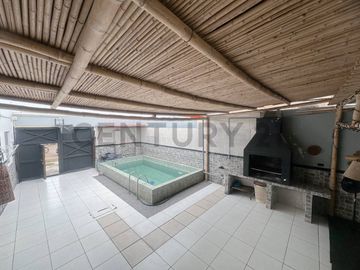 **Alquiler de Exclusiva Casa de Playa con Piscina en Punta Negra **