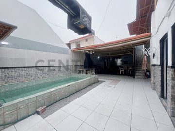 **Alquiler de Exclusiva Casa de Playa con Piscina en Punta Negra **