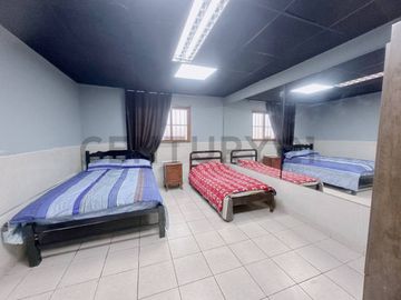 **Alquiler de Exclusiva Casa de Playa con Piscina en Punta Negra **