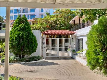 CASA 7 CONJUNTO FRENTE AL MAR