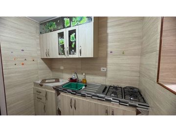 Casa de dos pisos más terraza en venta / permuta Chapinero Sur Palmira