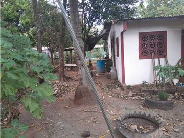 VENDO CASAS Y RESTAURANTE EN MARIATO