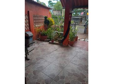 VENDO CASAS Y RESTAURANTE EN MARIATO