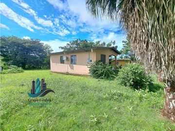 VENDO CASA A 25 MINUTOS DEL MAR