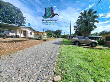 VENDO CASA A 25 MINUTOS DEL MAR