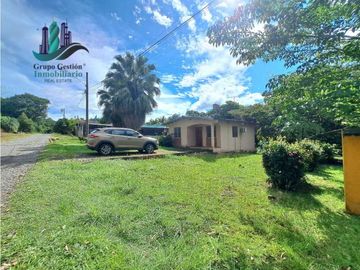 VENDO CASA A 25 MINUTOS DEL MAR