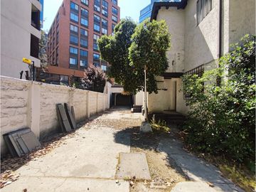 Liquidación terreno con casa, Los Leones, Providencia