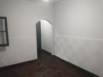 CABALLITO/2AMB MEDIO/APTO CREDITO/1 PISO ESCALERA,AMPLIO/SUBTE LINEA, /METROS ACOYTE LATERAL