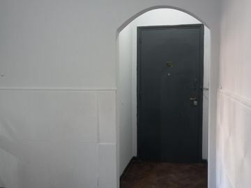 CABALLITO/2AMB MEDIO/APTO CREDITO/1 PISO ESCALERA,AMPLIO/SUBTE LINEA, /METROS ACOYTE LATERAL