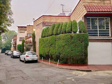 Casa para remodelar en Venta  en San Ángel Inn