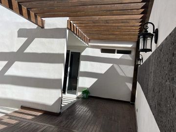 Casa en venta en Pedregal del Río, San Juan del Río, Querétaro