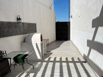 Casa en venta en Pedregal del Río, San Juan del Río, Querétaro