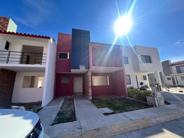 Casa en venta en Bosques de San Juan, San Juan del Río, Querétaro.