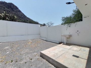 Casa en Venta en Solares Banthí, San Juan del Río, Querétaro.