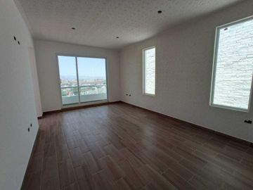 Casa en Venta en Solares Banthí, San Juan del Río, Querétaro.