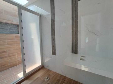 Casa en Venta en Solares Banthí, San Juan del Río, Querétaro.