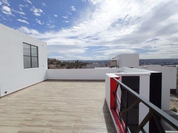Casa en Venta en Solares Banthí, San Juan del Río, Querétaro.