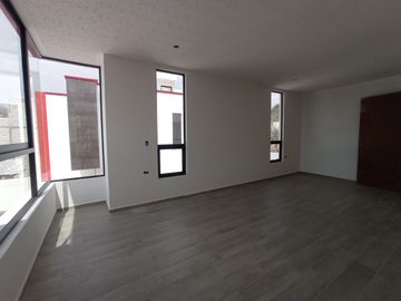 Casa en Venta en Solares Banthí, San Juan del Río, Querétaro.