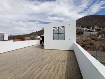 Casa en Venta en Solares Banthí, San Juan del Río, Querétaro.