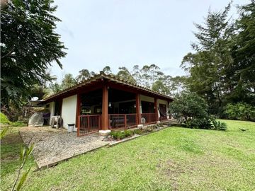 Vendo casa campestre sector Ojo de Agua, Rionegro