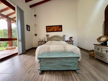 Vendo casa campestre sector Ojo de Agua, Rionegro