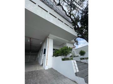 Vía España/ Apartamento/ Proyecto AR VENTA