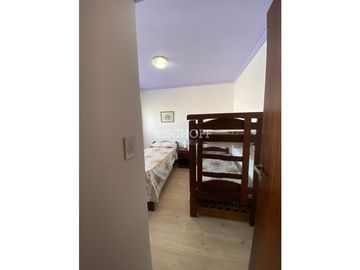 DEPARTAMENTO DE 3 AMBIENTES CON COCHERA DOBLE, TODOS LOS SERVICIOS