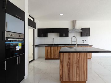 Casa en Fraccionamiento Lomas de Cuernavaca