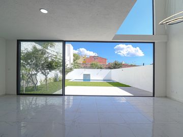 Casa en Fraccionamiento Lomas de Cuernavaca
