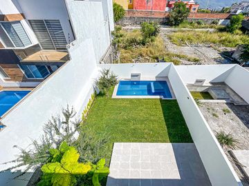 Casa en Fraccionamiento Lomas de Cuernavaca