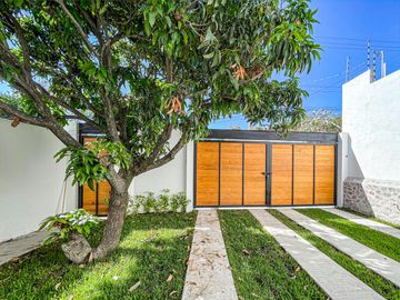 Casa en Fraccionamiento Lomas de Cuernavaca