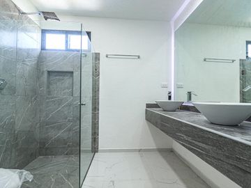 Casa en Fraccionamiento Lomas de Cuernavaca