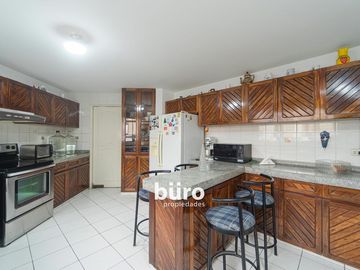 CÓMODO DEPARTAMENTO EN VENTA EN CHACARILLA, SURCO