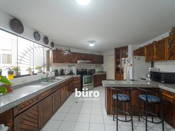 CÓMODO DEPARTAMENTO EN VENTA EN CHACARILLA, SURCO