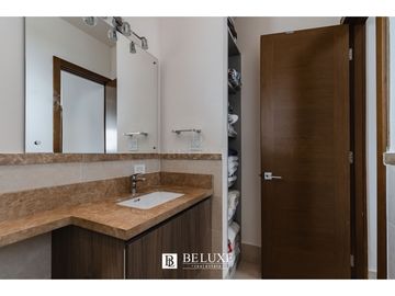 VENDO TOWN HOME EN THE RESERVE , SANTA MARIA (11)
