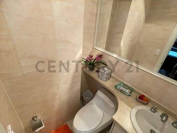 En venta suite. Sector La Carolina. Av Portugal