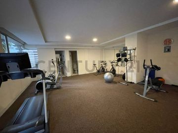 En venta suite. Sector La Carolina. Av Portugal