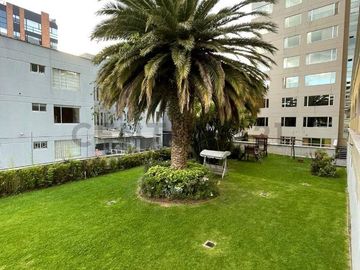 En venta suite. Sector La Carolina. Av Portugal