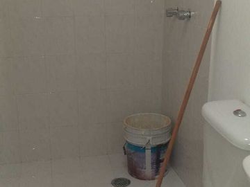 CASA EN VENTA HUEHUETOCA, EN PRIVADA, IMPECABLE.