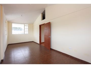 Casa - Calderón