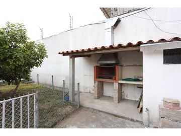 Casa - Calderón