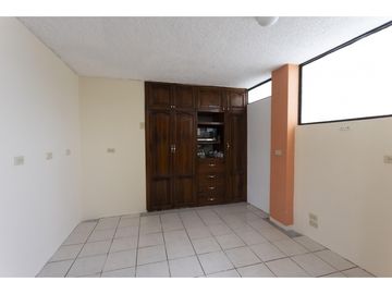 Las Orquideas, Casa, 441 m2, 10 habitaciones, 7 baños, 3 parqueaderos