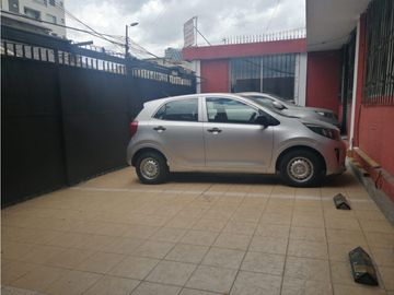 Iñaquito, Departamento, 175 m2, 4 habitaciones, 2 baños, 1 parqueadero