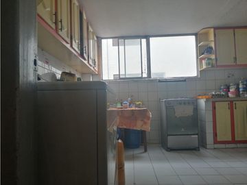 Iñaquito, Departamento, 175 m2, 4 habitaciones, 2 baños, 1 parqueadero