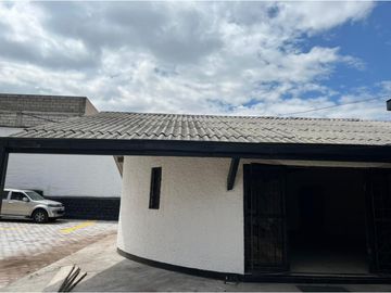 Sangolqui, Bodega, 94 m2, 1 ambiente, 1 baño