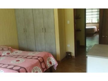 Mindo, Casa, 168 m2, terreno de 1840 m2, piscina, áreas verdes