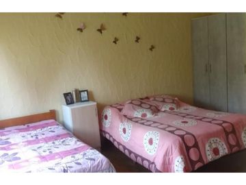 Mindo, Casa, 168 m2, terreno de 1840 m2, piscina, áreas verdes
