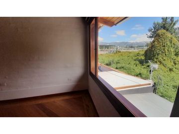 La Armenia, Casa, 210 m2, 3 habitaciones, 3 baños, 2 parqueaderos