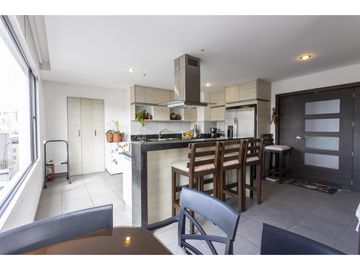 Bellavista, PH, 170 m2, 3 habitaciones, 4 baños, 2 parqueaderos,balcón